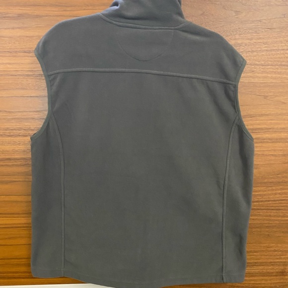FLEECE ZIP UP SWEATER STYLE VEST - Picture 4 of 5